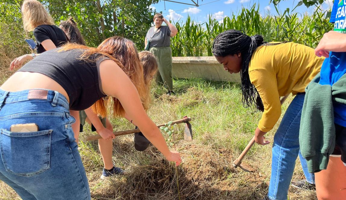 Planting trees and visiting a environmental interpretation center